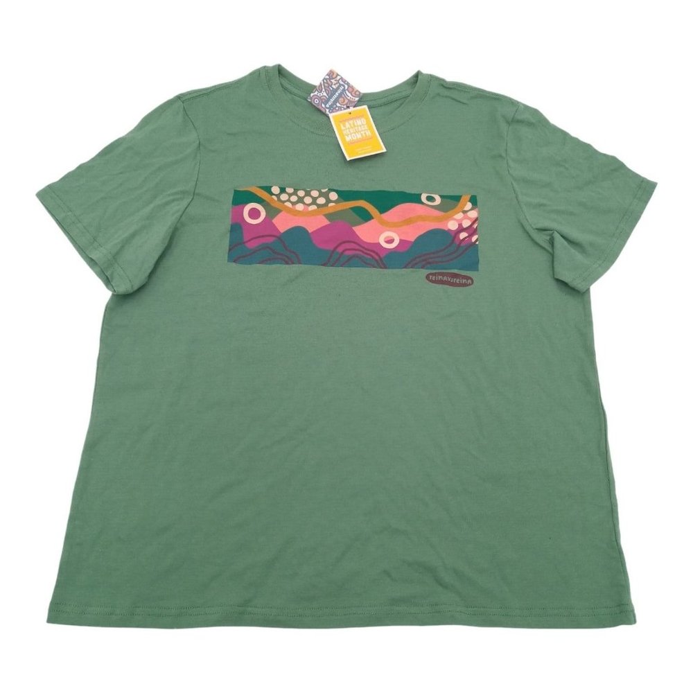 Latino Heritage Month Women's XS Landscape Artwork Short Sleeve Green T-Shirt